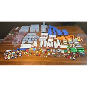 Playmobil 4404 Hospital Clinic Large Building Set Lot with Figures Accessories‎